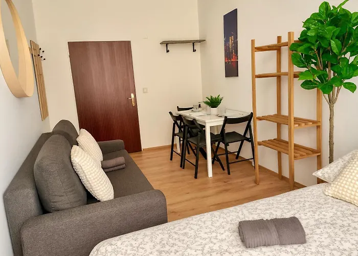 Appartement Cosy Near Schoenbrunn Wenen
